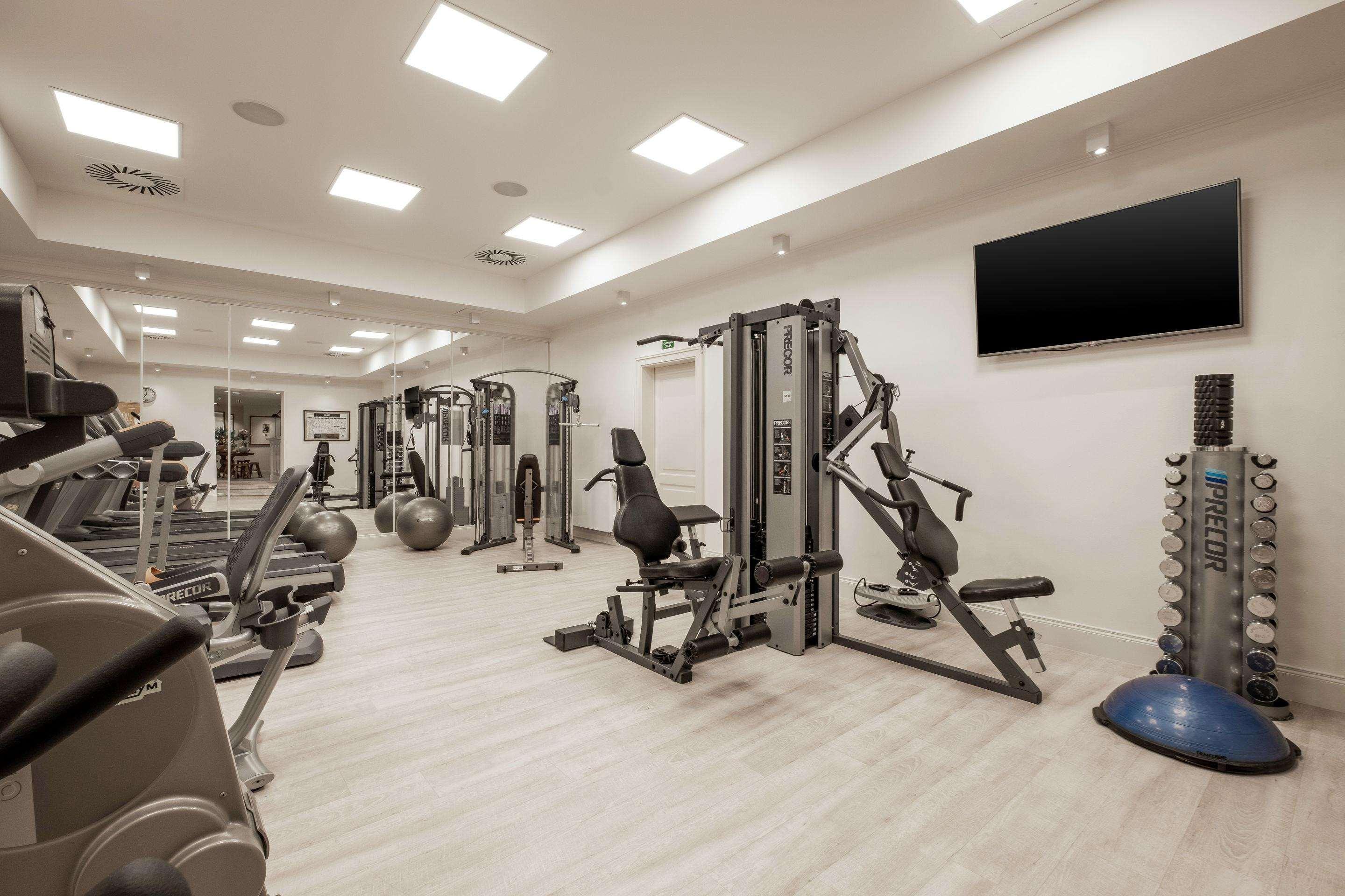 Hotel Clarion Grandhotel Zlaty Lev 4*